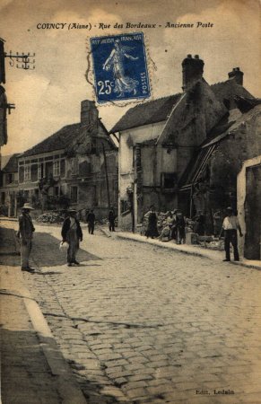 Rue des Bordeaux - ancienne poste