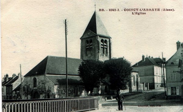 Eglise et Monuments aux Morts