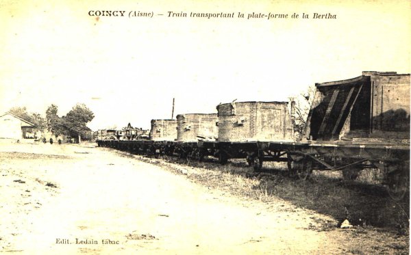 Train transportant la plateforme de la Bertha
