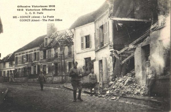 La Poste bombardée